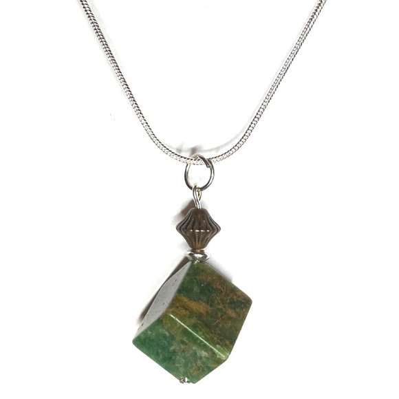 Jewelry - 3 for $15 🪐 green stone necklace